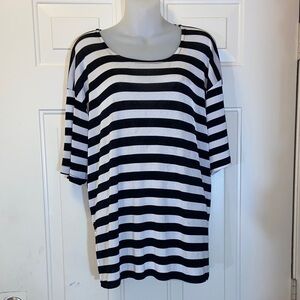 Black and White Striped Women's Top XL